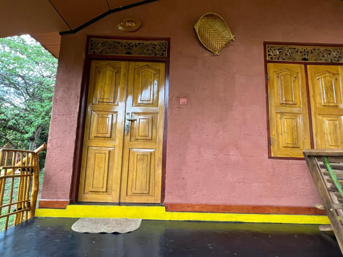 טיסמהרמה Yala Peace Cottages מראה חיצוני תמונה