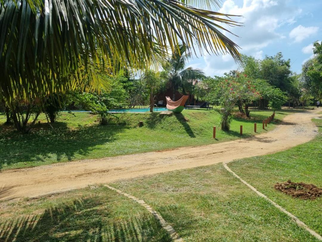 טיסמהרמה Yala Peace Cottages מראה חיצוני תמונה