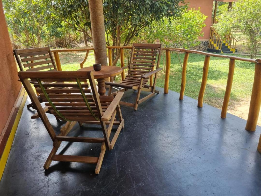 טיסמהרמה Yala Peace Cottages מראה חיצוני תמונה